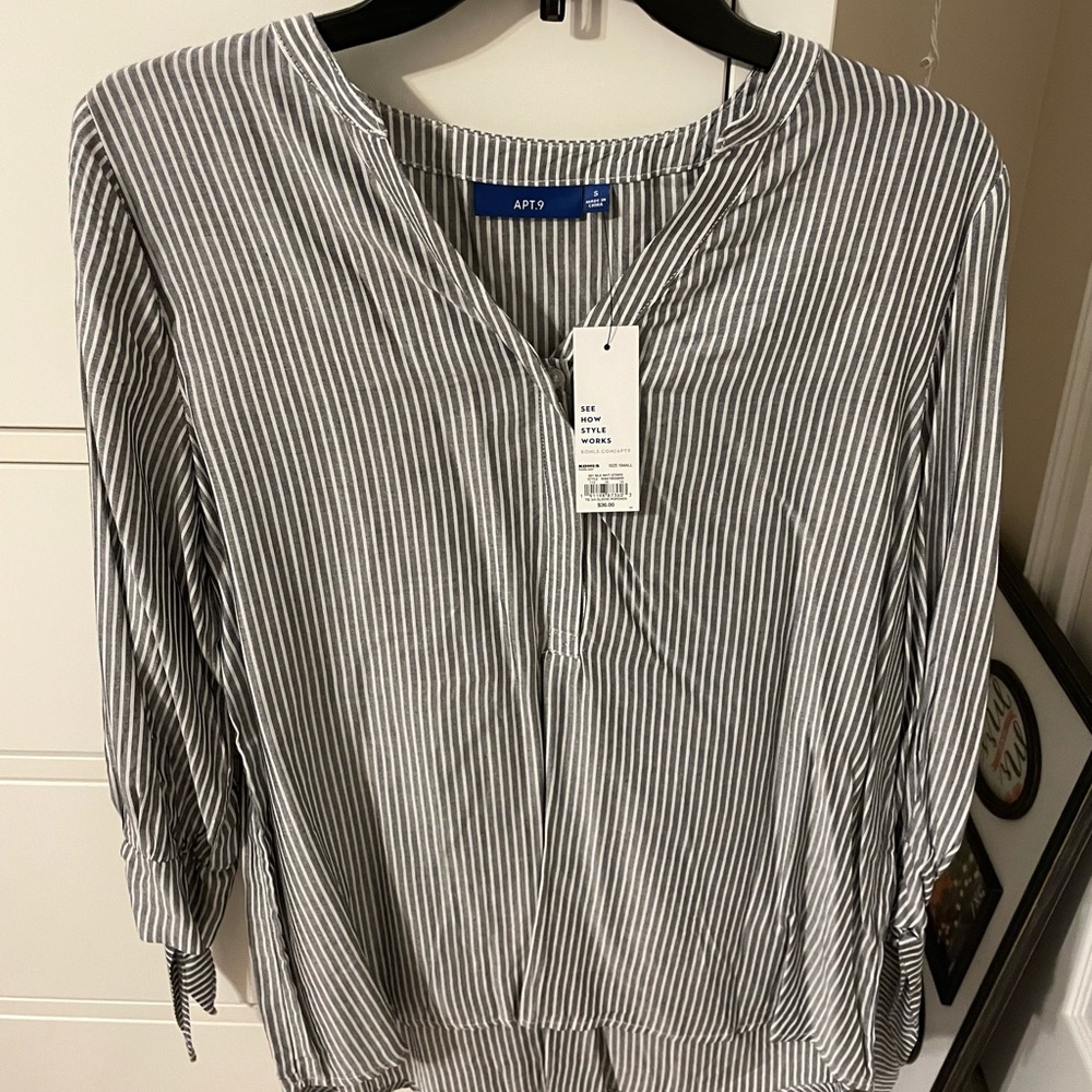 Apt 9 NTW Shirt